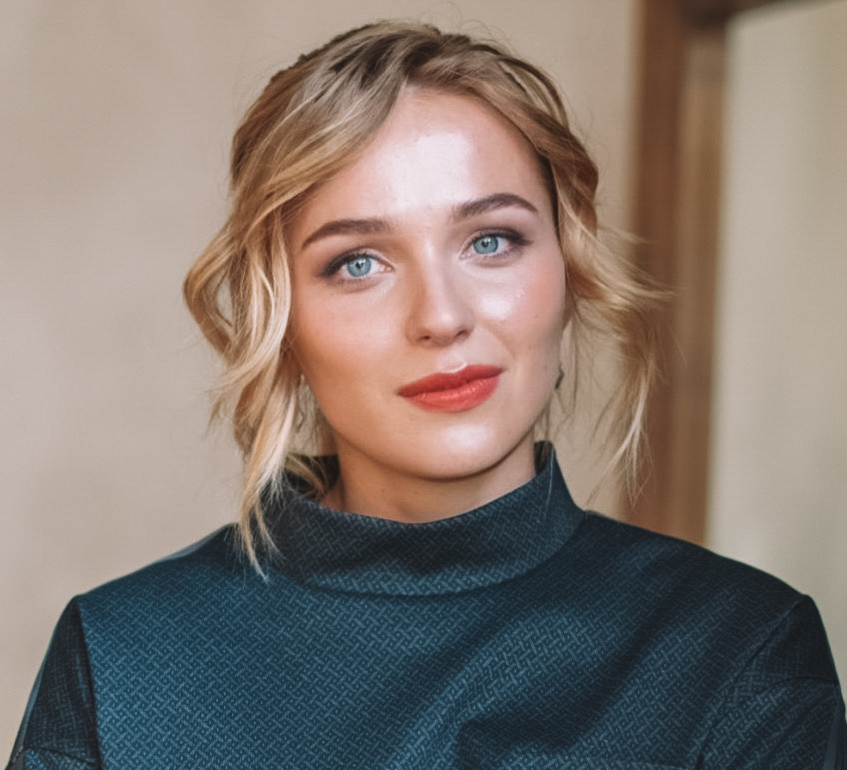 Анна Горина
